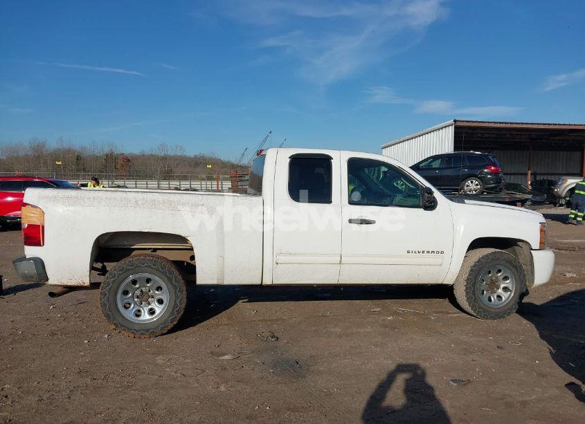 Photo 13 of 2011 Chevrolet Silverado 1500 LS (VIN 1GCRCREA3BZ417762)
