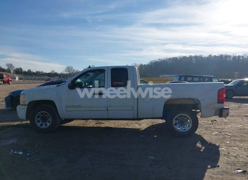 Photo 14 of 2011 Chevrolet Silverado 1500 LS (VIN 1GCRCREA3BZ417762)