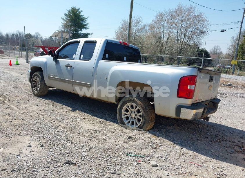 Photo 3 of 2012 Chevrolet Silverado 1500 LS (VIN 1GCRCREA5CZ353371)