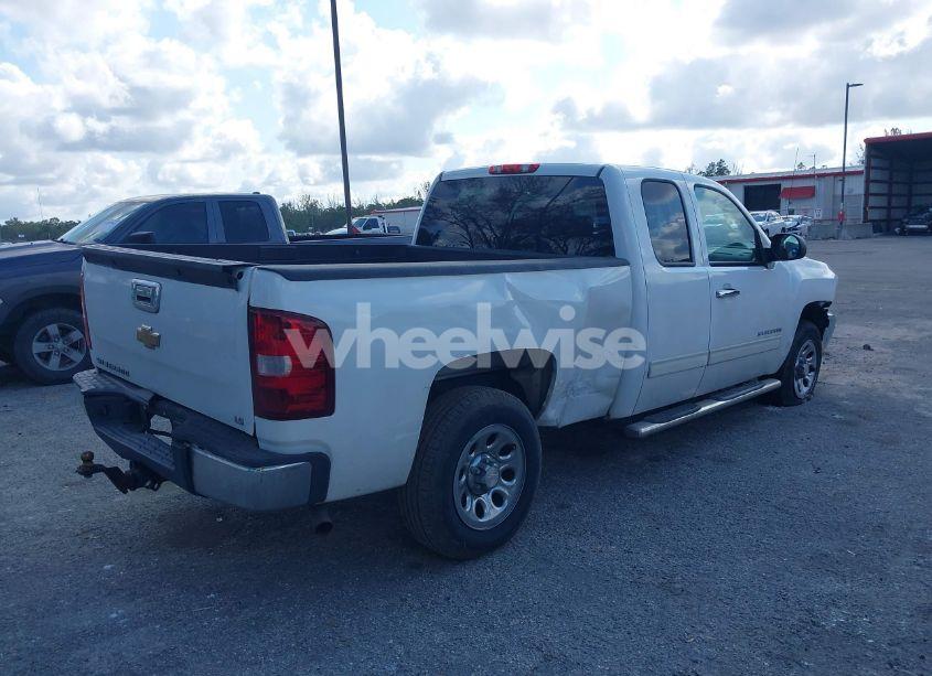 Photo 4 of 2013 Chevrolet Silverado 1500 LS (VIN 1GCRCREA5DZ317410)