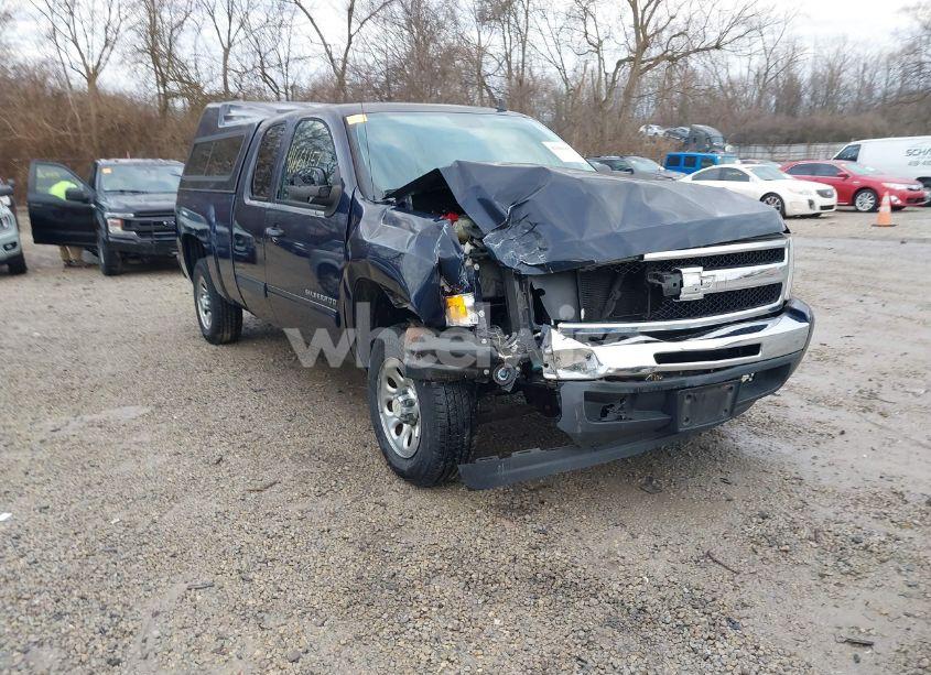 2011 Chevrolet Silverado 1500 LS (VIN 1GCRCREA6BZ352387) main photo
