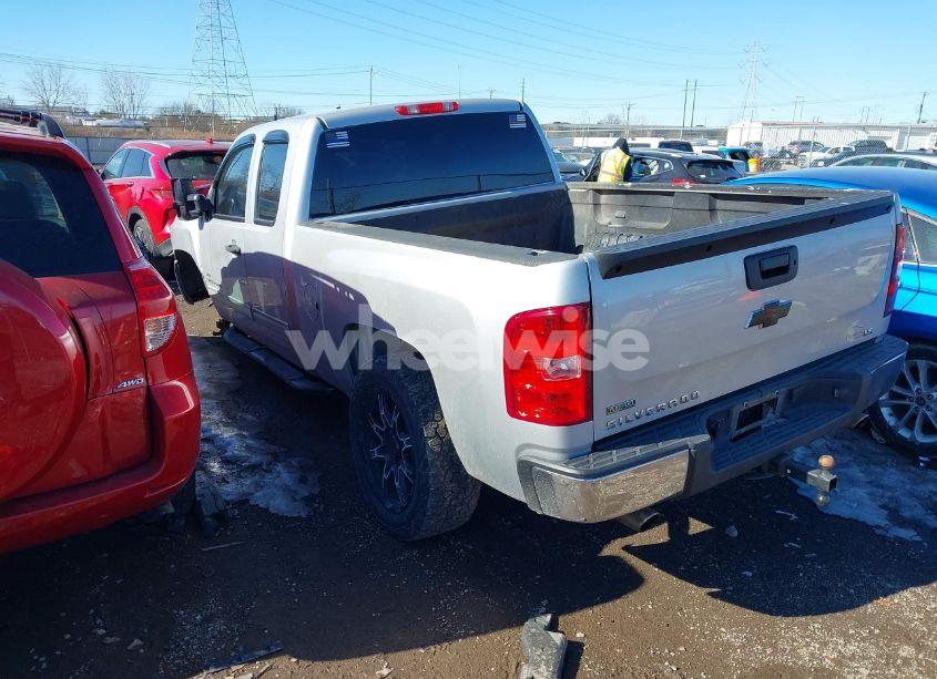 Photo 3 of 2012 Chevrolet Silverado 1500 LS (VIN 1GCRCREA7CZ223432)