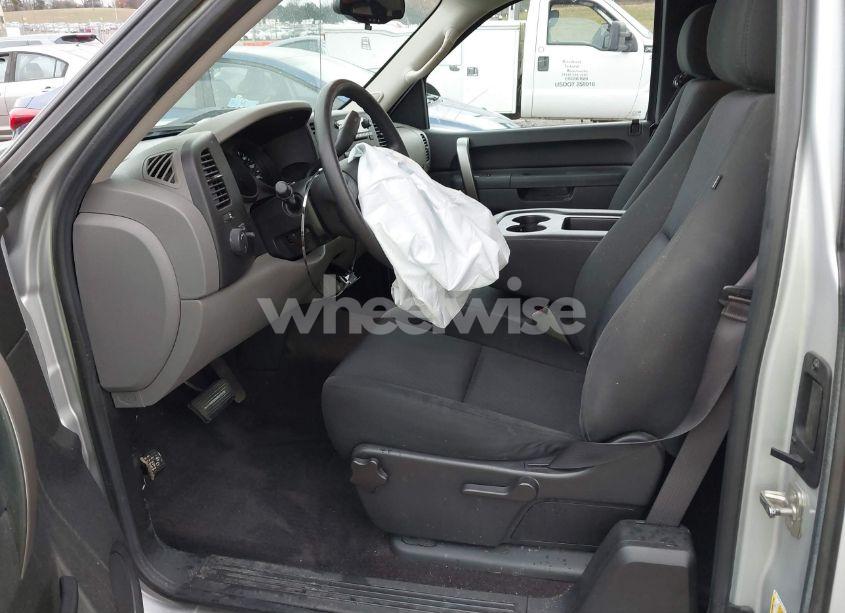 Photo 5 of 2013 Chevrolet Silverado 1500 LS (VIN 1GCRCREA7DZ151407)