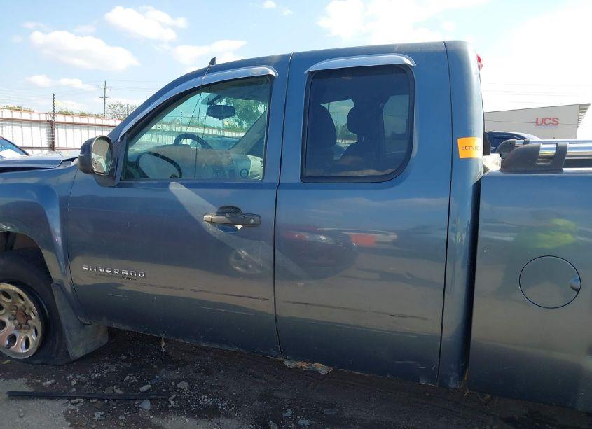 Photo 13 of 2011 Chevrolet Silverado 1500 LS (VIN 1GCRCREA9BZ221714)