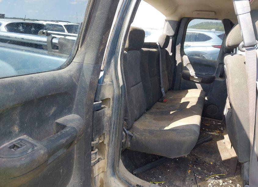 Photo 8 of 2011 Chevrolet Silverado 1500 LS (VIN 1GCRCREA9BZ221714)