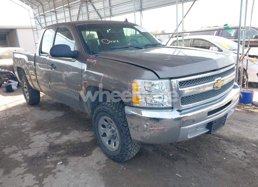 2013 Chevrolet Silverado 1500 LS (VIN 1GCRCREA9DZ136763) main photo