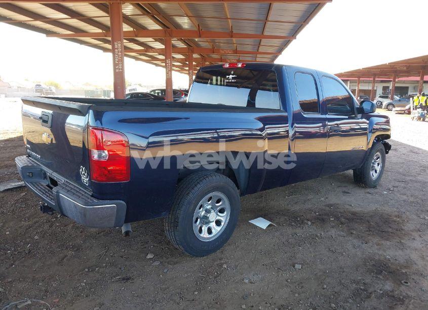 Photo 4 of 2011 Chevrolet Silverado 1500 LS (VIN 1GCRCREAXBZ216439)