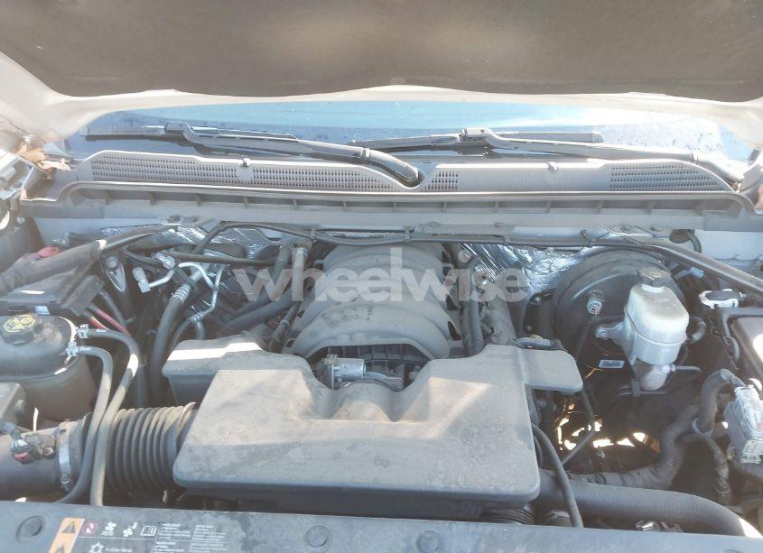 Photo 10 of 2018 Chevrolet Silverado 1500 1LT (VIN 1GCRCREC0JZ134767)