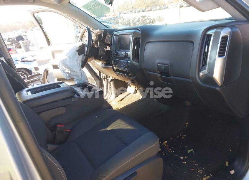 Photo 5 of 2018 Chevrolet Silverado 1500 1LT (VIN 1GCRCREC0JZ134767)