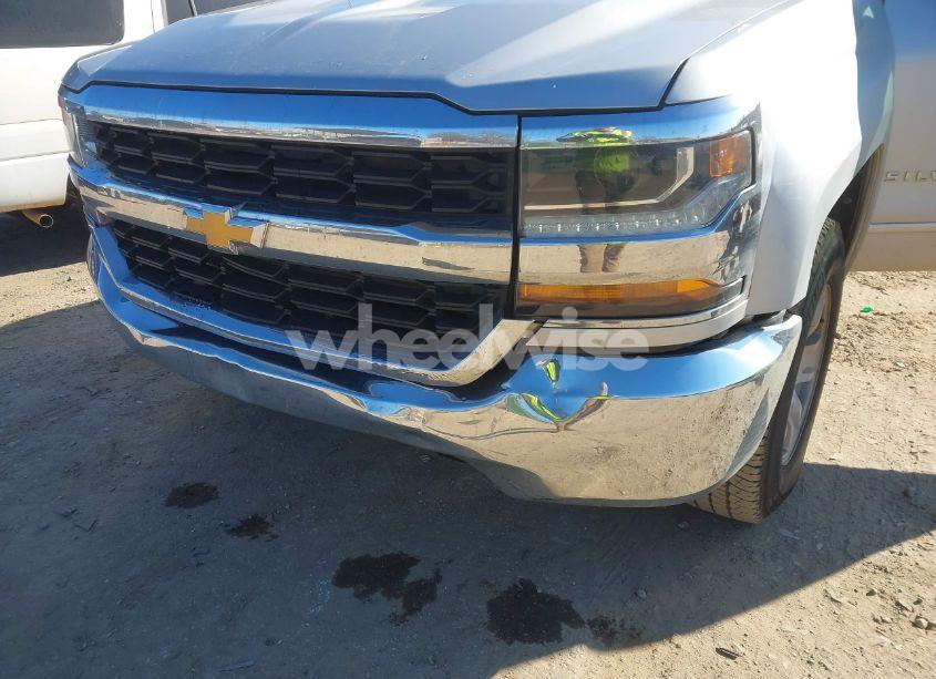 Photo 6 of 2018 Chevrolet Silverado 1500 1LT (VIN 1GCRCREC0JZ134767)