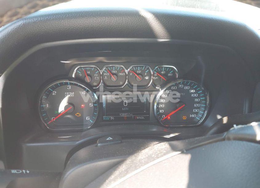 Photo 7 of 2018 Chevrolet Silverado 1500 1LT (VIN 1GCRCREC0JZ134767)