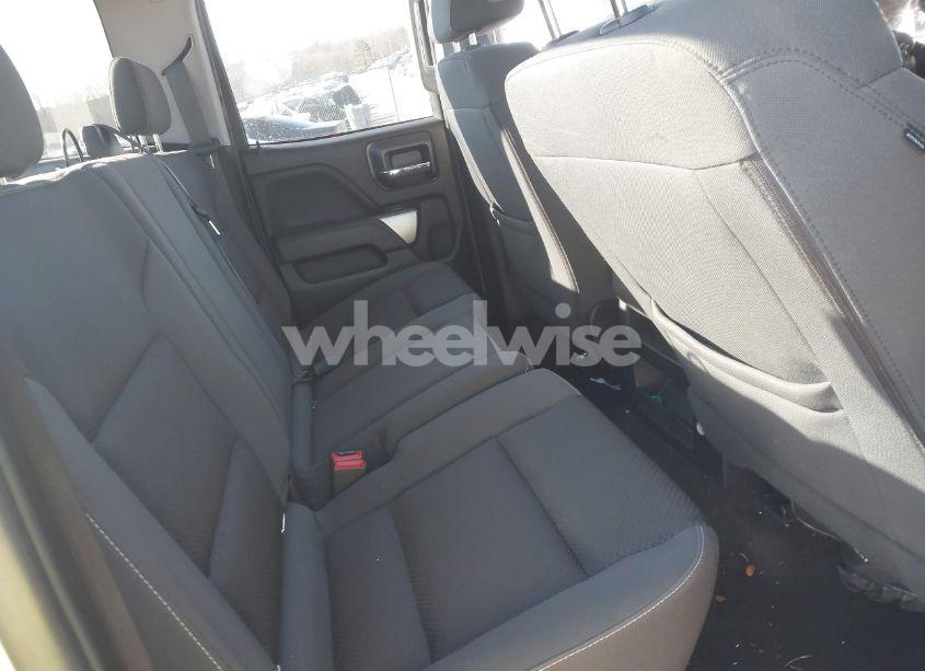 Photo 8 of 2018 Chevrolet Silverado 1500 1LT (VIN 1GCRCREC0JZ134767)