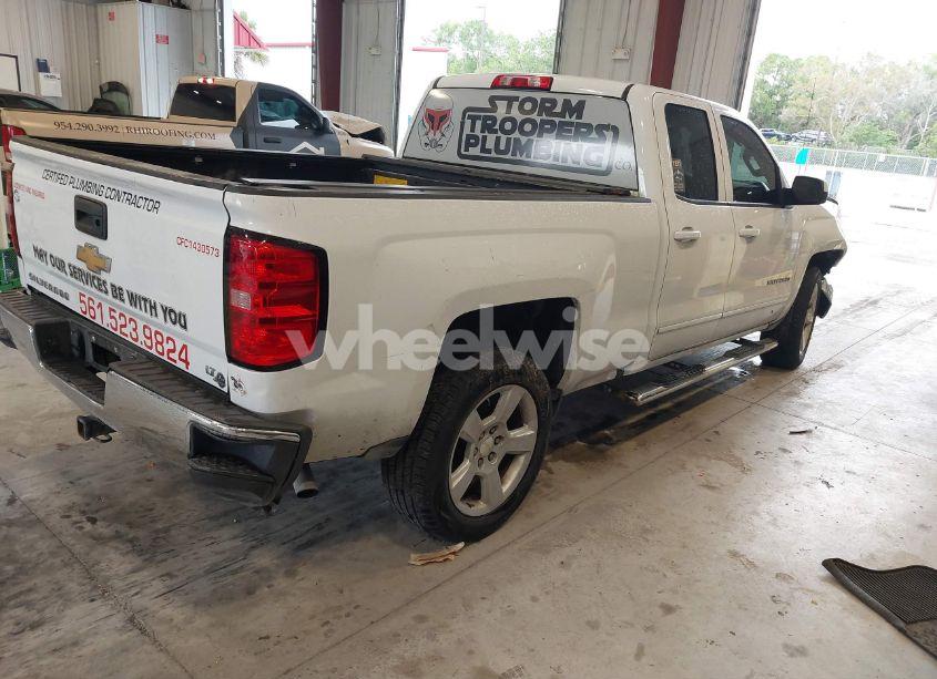 Photo 4 of 2018 Chevrolet Silverado 1500 1LT (VIN 1GCRCREC0JZ204834)