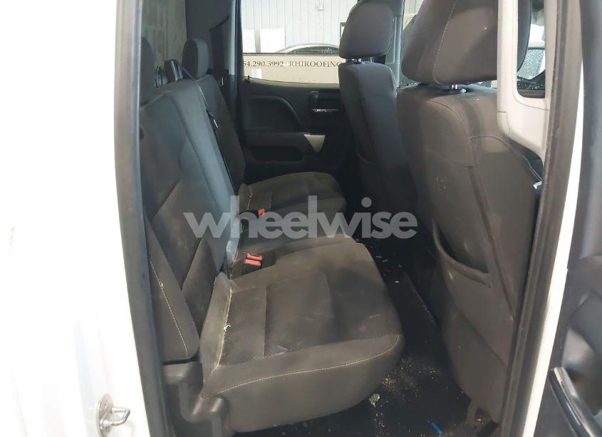 Photo 8 of 2018 Chevrolet Silverado 1500 1LT (VIN 1GCRCREC0JZ204834)