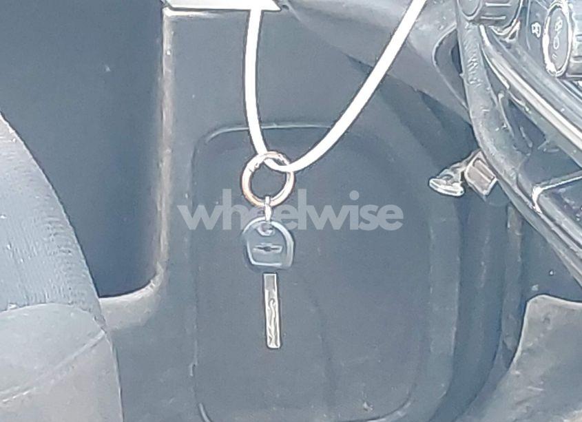 Photo 10 of 2016 Chevrolet Silverado 1500 1LT (VIN 1GCRCREC1GZ160870)