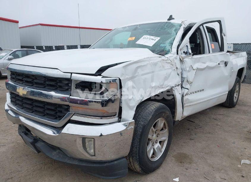 Photo 2 of 2016 Chevrolet Silverado 1500 1LT (VIN 1GCRCREC1GZ160870)