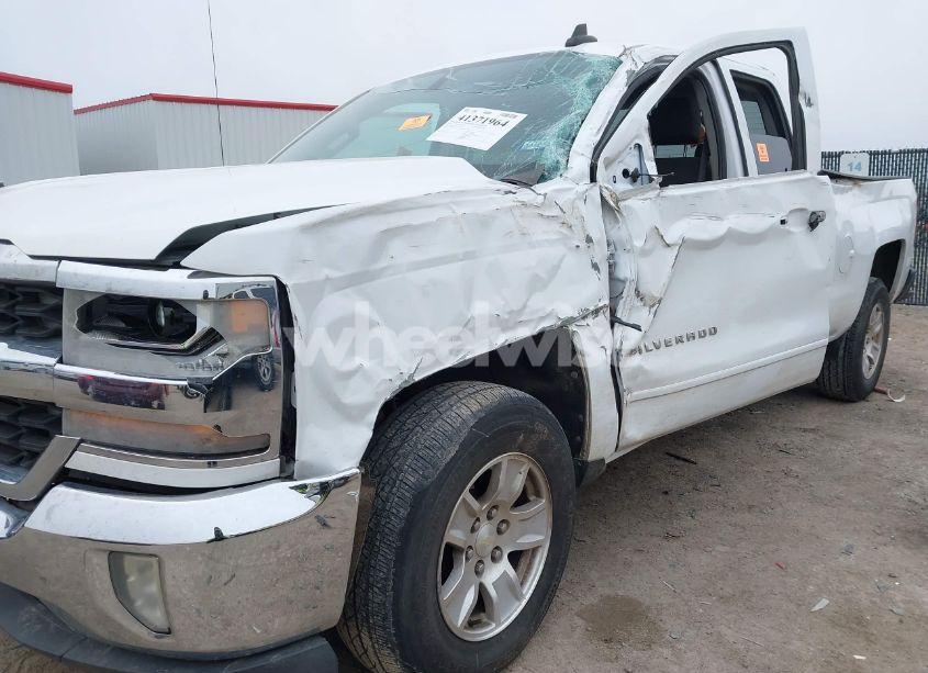 Photo 6 of 2016 Chevrolet Silverado 1500 1LT (VIN 1GCRCREC1GZ160870)