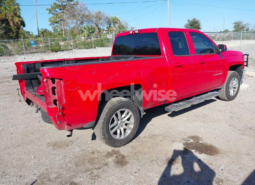 Photo 4 of 2018 Chevrolet Silverado 1500 1LT (VIN 1GCRCREC1JZ170659)