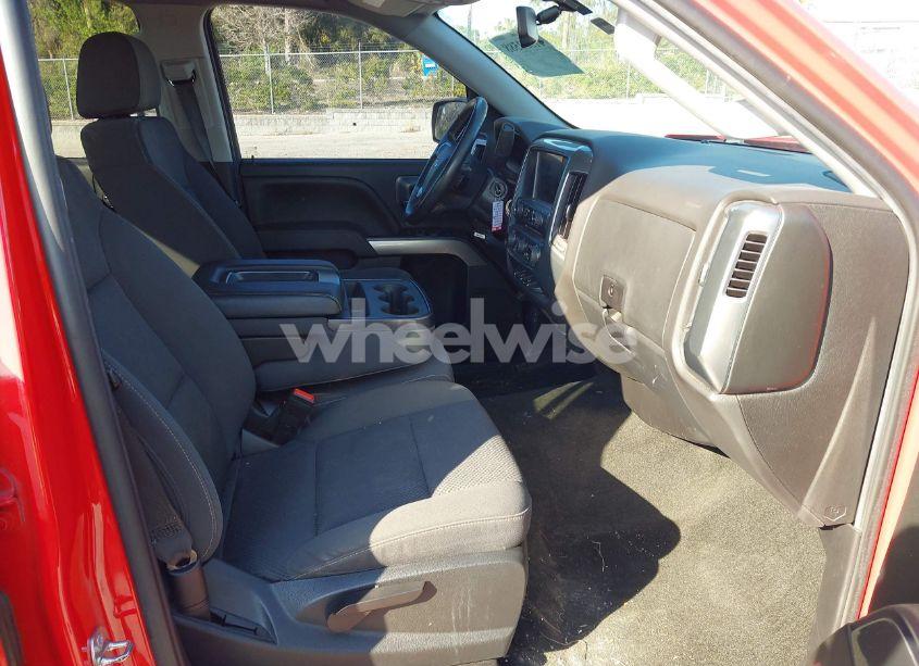 Photo 5 of 2018 Chevrolet Silverado 1500 1LT (VIN 1GCRCREC1JZ170659)