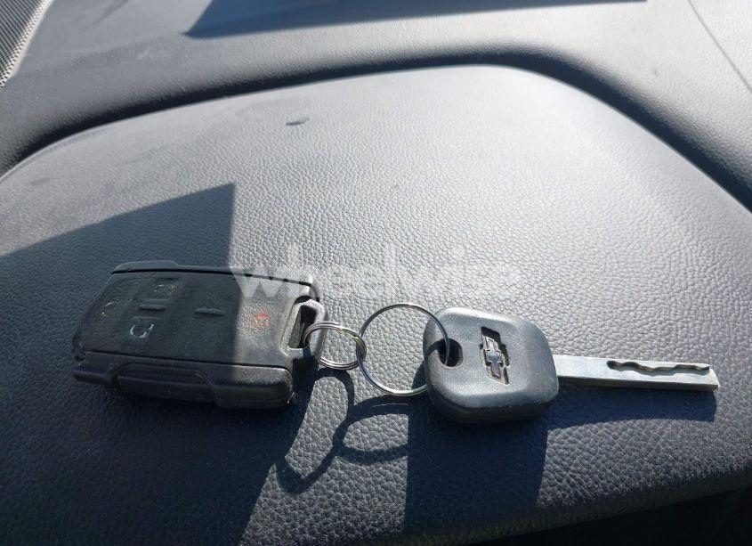 Photo 11 of 2018 Chevrolet Silverado 1500 1LT (VIN 1GCRCREC1JZ216913)