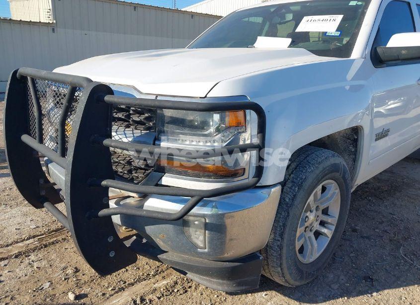 Photo 6 of 2018 Chevrolet Silverado 1500 1LT (VIN 1GCRCREC1JZ216913)