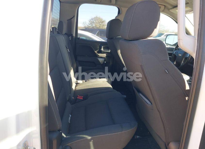 Photo 8 of 2018 Chevrolet Silverado 1500 1LT (VIN 1GCRCREC1JZ216913)