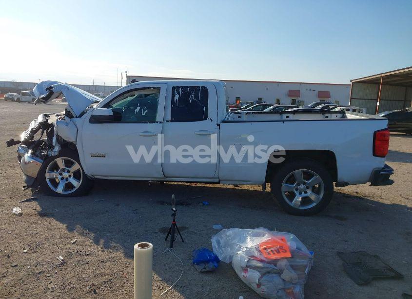 Photo 15 of 2014 Chevrolet Silverado 1500 1LT (VIN 1GCRCREC2EZ278679)