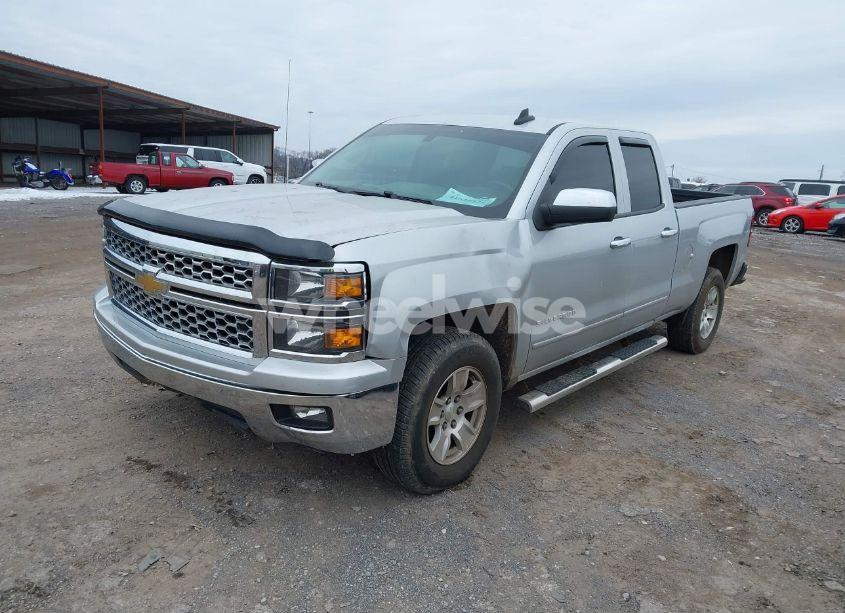Photo 2 of 2015 Chevrolet Silverado 1500 1LT (VIN 1GCRCREC2FZ170094)
