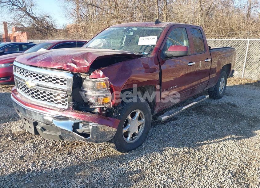 Photo 2 of 2015 Chevrolet Silverado 1500 1LT (VIN 1GCRCREC2FZ354466)