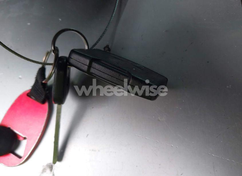 Photo 11 of 2015 Chevrolet Silverado 1500 1LT (VIN 1GCRCREC2FZ393574)