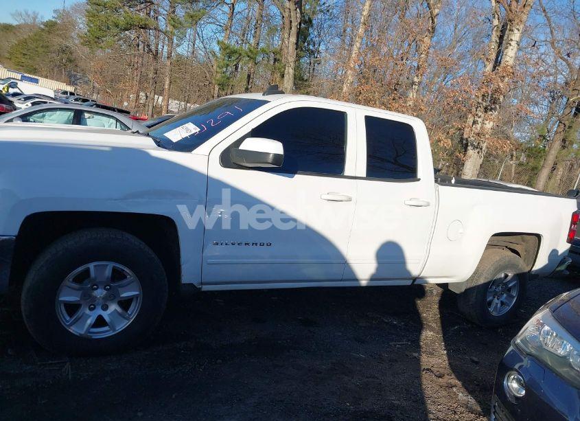 Photo 15 of 2017 Chevrolet Silverado 1500 1LT (VIN 1GCRCREC2HZ111291)