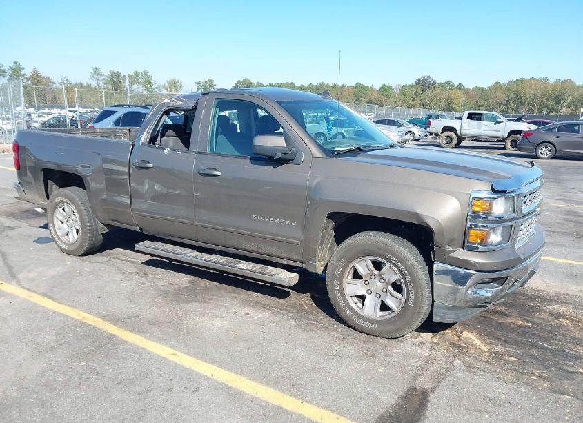 2015 Chevrolet Silverado 1500 1LT (VIN 1GCRCREC3FZ248589) main photo