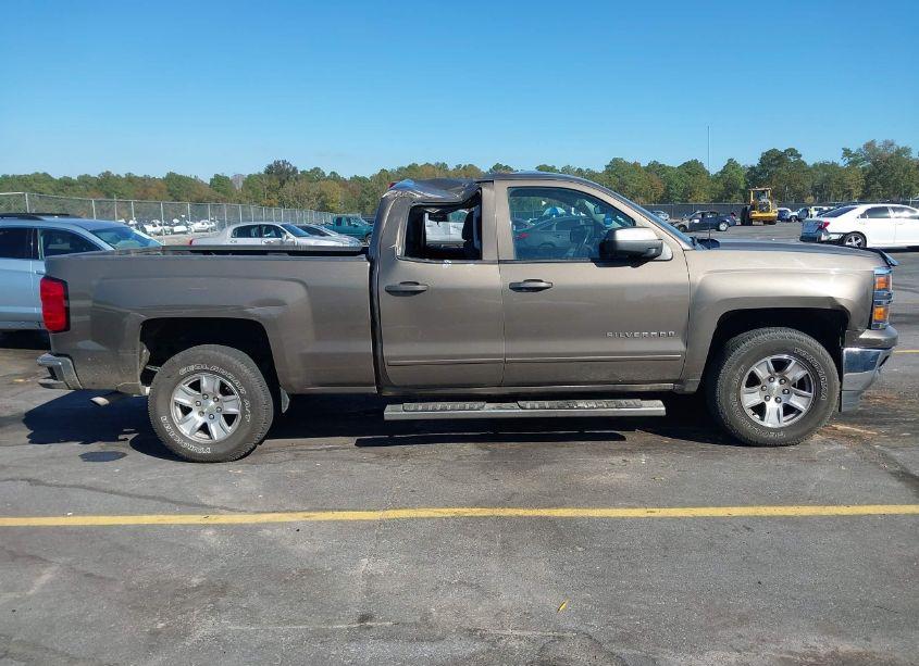 Photo 13 of 2015 Chevrolet Silverado 1500 1LT (VIN 1GCRCREC3FZ248589)