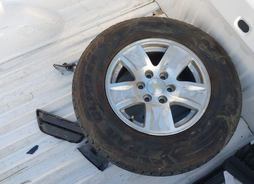 Photo 12 of 2016 Chevrolet Silverado 1500 1LT (VIN 1GCRCREC3GZ104669)