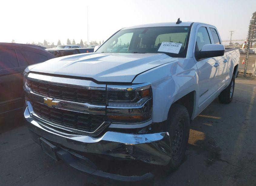 Photo 2 of 2016 Chevrolet Silverado 1500 1LT (VIN 1GCRCREC3GZ104669)