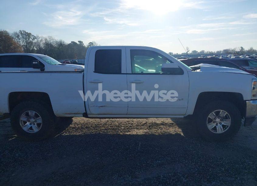 Photo 13 of 2016 Chevrolet Silverado 1500 1LT (VIN 1GCRCREC3GZ201984)