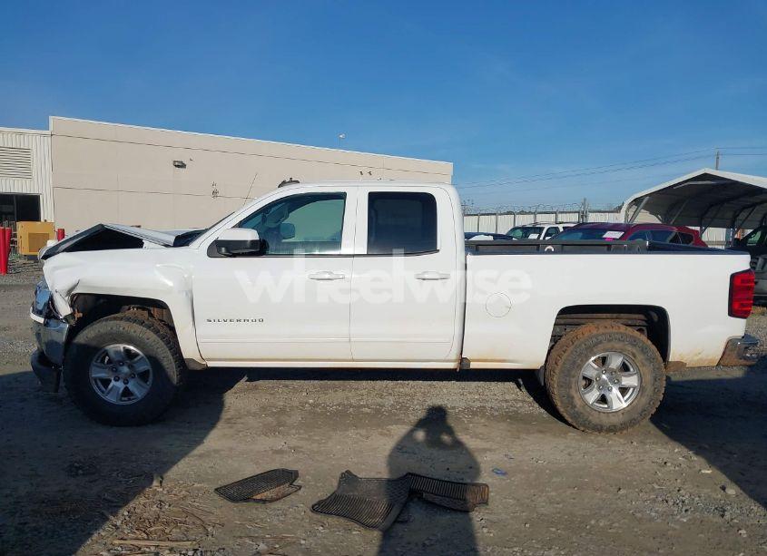 Photo 14 of 2016 Chevrolet Silverado 1500 1LT (VIN 1GCRCREC3GZ201984)