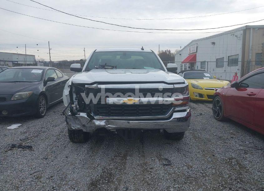 Photo 12 of 2018 Chevrolet Silverado 1500 1LT (VIN 1GCRCREC3JZ178844)