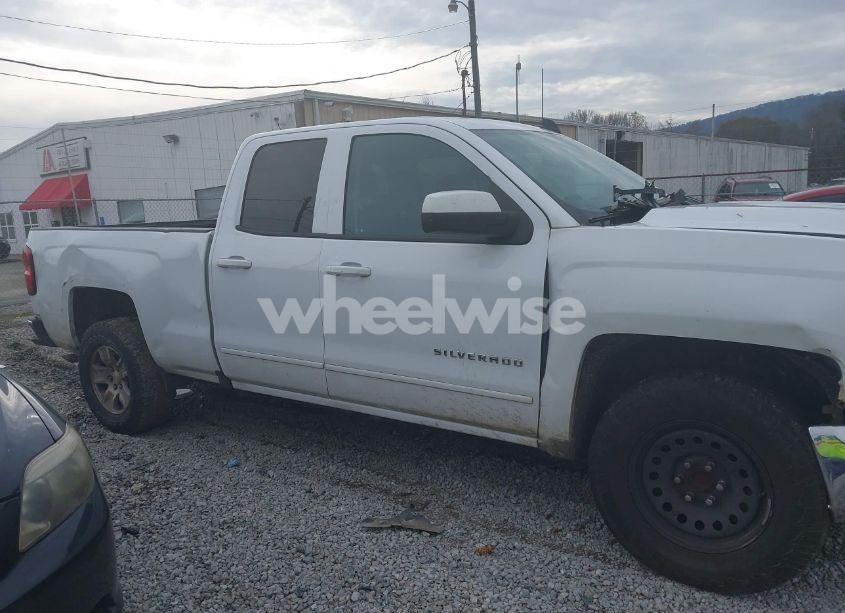 Photo 13 of 2018 Chevrolet Silverado 1500 1LT (VIN 1GCRCREC3JZ178844)