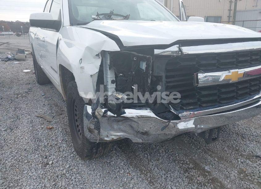 Photo 6 of 2018 Chevrolet Silverado 1500 1LT (VIN 1GCRCREC3JZ178844)