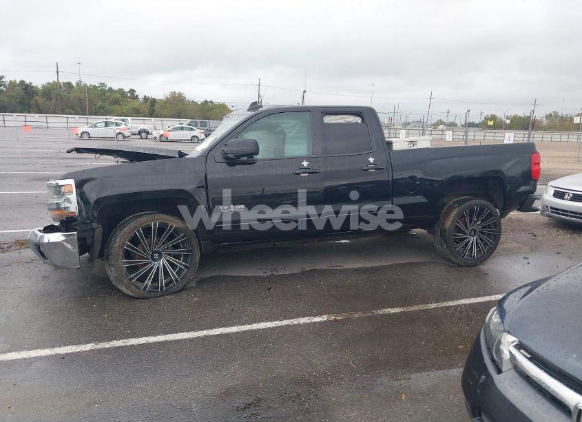 Photo 14 of 2018 Chevrolet Silverado 1500 1LT (VIN 1GCRCREC3JZ347003)