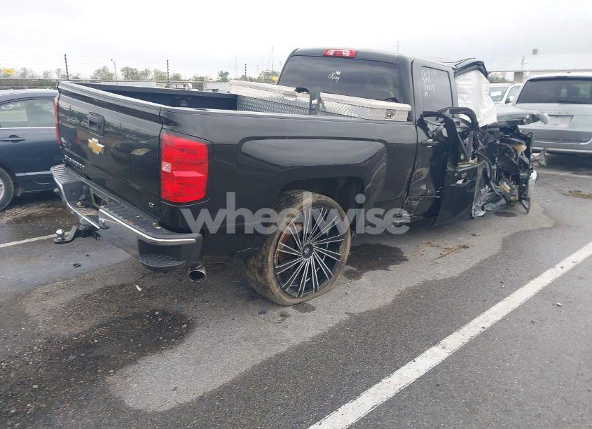 Photo 4 of 2018 Chevrolet Silverado 1500 1LT (VIN 1GCRCREC3JZ347003)