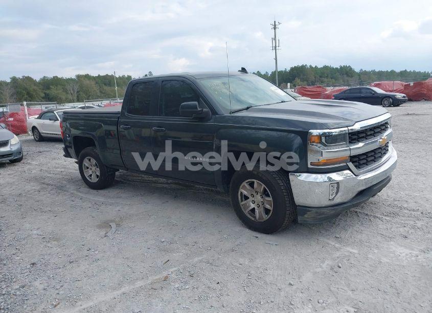 2017 Chevrolet Silverado 1500 1LT (VIN 1GCRCREC4HZ174120) main photo