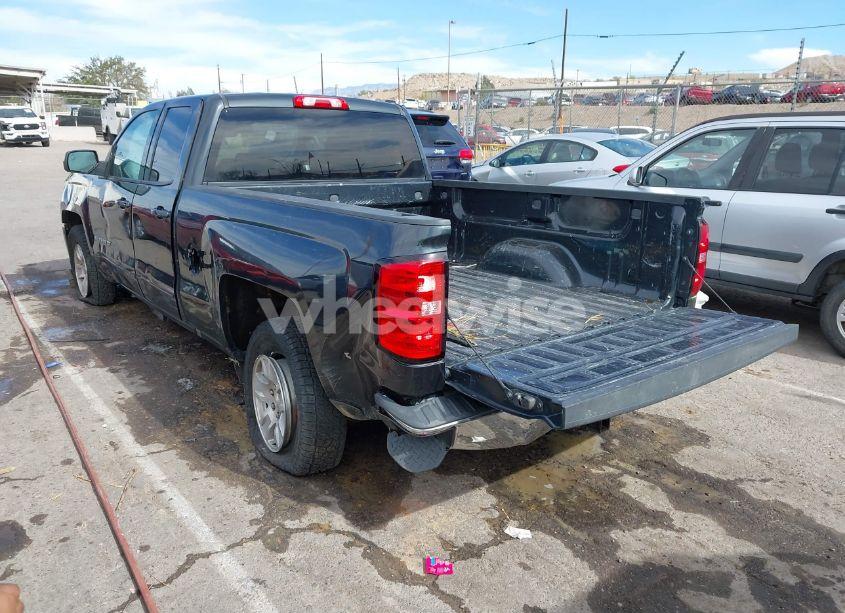 Photo 3 of 2018 Chevrolet Silverado 1500 1LT (VIN 1GCRCREC4JZ140782)