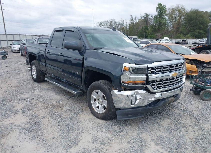 2017 Chevrolet Silverado 1500 1LT (VIN 1GCRCREC5HZ260021) main photo