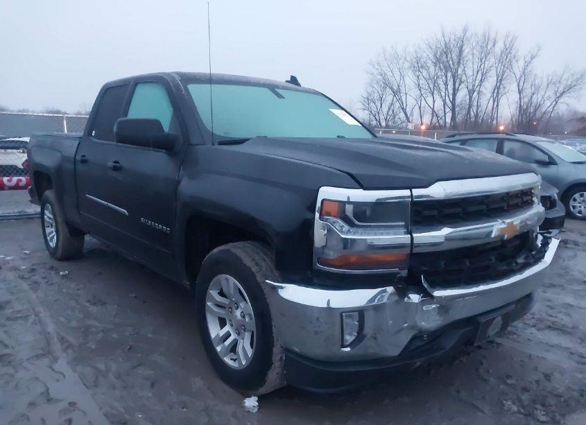 2018 Chevrolet Silverado 1500 1LT (VIN 1GCRCREC5JZ281005) main photo