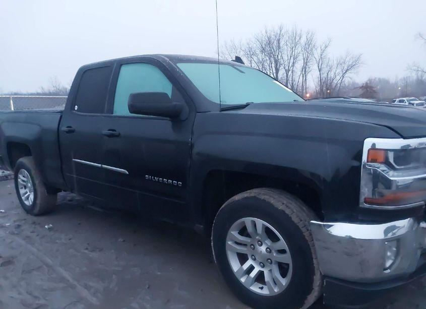 Photo 13 of 2018 Chevrolet Silverado 1500 1LT (VIN 1GCRCREC5JZ281005)