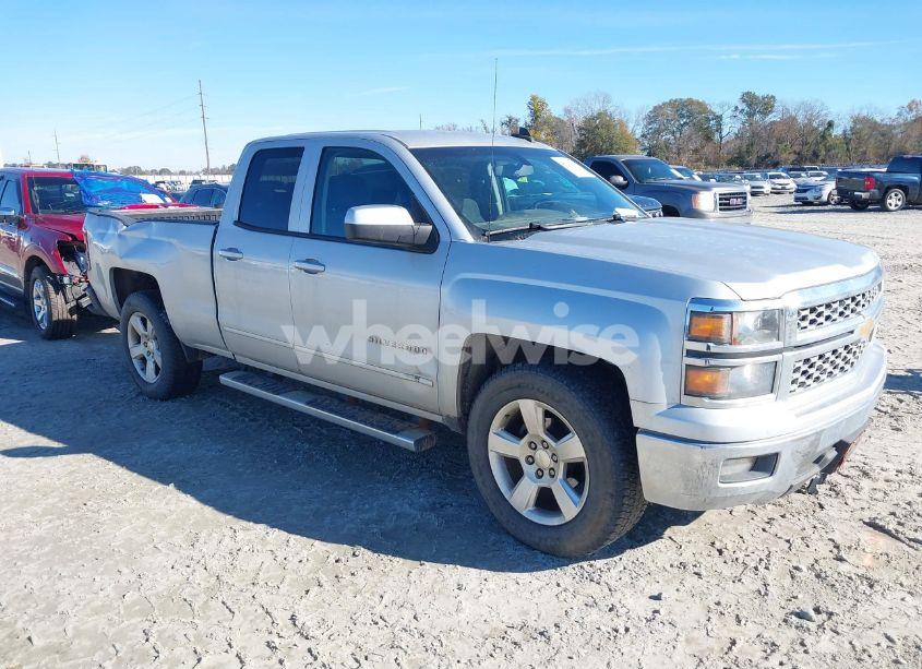 2015 Chevrolet Silverado 1500 1LT (VIN 1GCRCREC6FZ392492) main photo