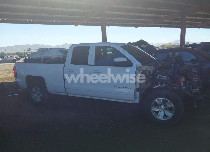 Photo 14 of 2015 Chevrolet Silverado 1500 1LT (VIN 1GCRCREC6FZ423241)