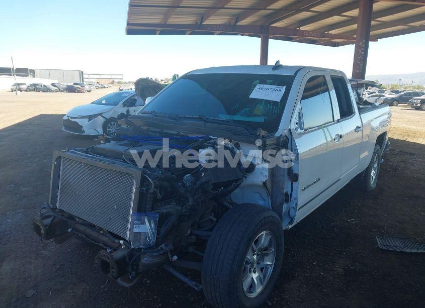 Photo 2 of 2015 Chevrolet Silverado 1500 1LT (VIN 1GCRCREC6FZ423241)